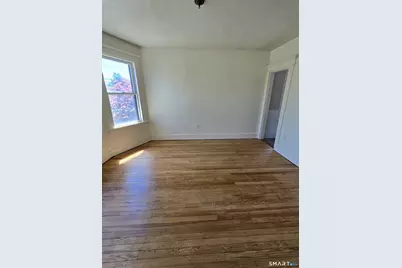 985 Huntington Road, Stratford, CT 06614 - Photo 6