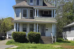 985 Huntington Rd, Stratford, CT 06614 - Photo 1