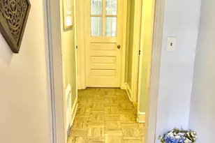203 Ballard Dr, West Hartford, CT 06119 - Photo 18