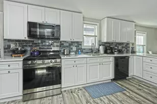 103 Naugatuck Ave, Milford, CT 06460 - Photo 8
