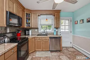54 Bellevue Ave, West Haven, CT 06516 - Photo 14