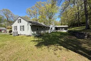 35 Preston Dr, Meriden, CT 06450 - Photo 6