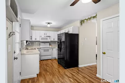 10 Cathcart Drive #8, Griswold, CT 06351 - Photo 8
