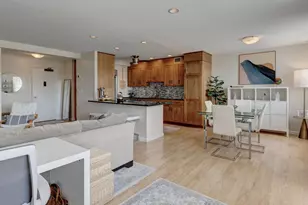 891 Farmington Ave, West Hartford, CT 06119 - Photo 12