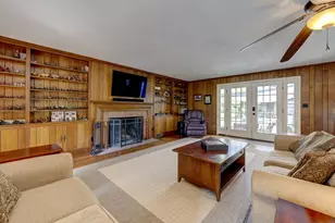 121 Sunset Ln, Berlin, CT 06037 - Photo 6