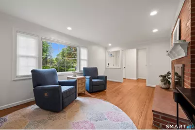 9 Lakewood Circle, Glastonbury, CT 06073 - Photo 4