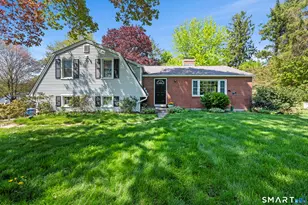 9 Lakewood Cir, Glastonbury, CT 06073 - Photo 1