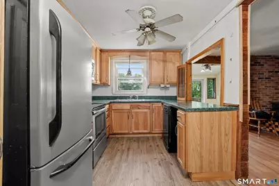 97 Boothbay Street, Bloomfield, CT 06002 - Photo 10