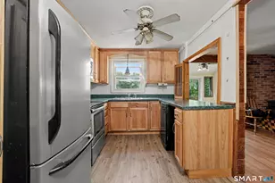 97 Boothbay St, Bloomfield, CT 06002 - Photo 10