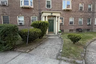 610 Wilmot Ave, Bridgeport, CT 06607 - Photo 1