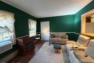 610 Wilmot Ave, Bridgeport, CT 06607 - Photo 2