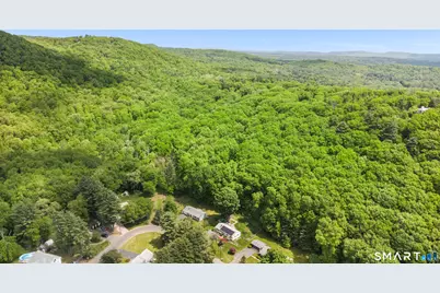 13 Canton Valley Circle, Canton, CT 06019 - Photo 4