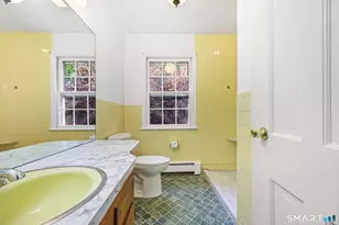 2 Golf View Cir, Stamford, CT 06905 - Photo 16