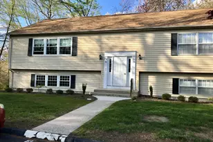 56 Founders Village, Clinton, CT 06413 - Photo 2