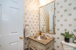 7 Woodleigh Pl, Simsbury, CT 06089 - Photo 12
