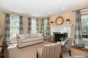7 Woodleigh Pl, Simsbury, CT 06089 - Photo 4
