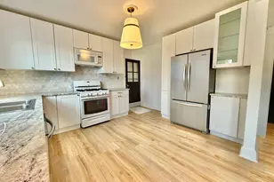 31 Hillcrest Ave, Waterbury, CT 06705 - Photo 8