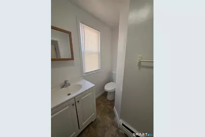 8 Mannz Street, Hartford, CT 06114 - Photo 22
