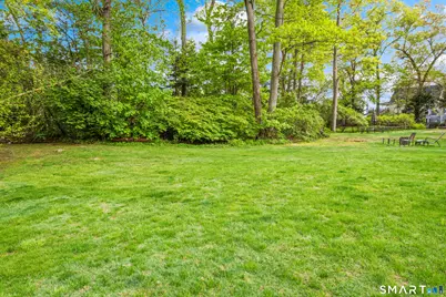 27 Theroux Avenue, Waterbury, CT 06708 - Photo 8