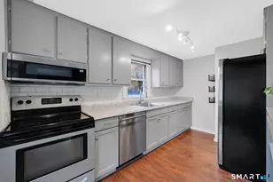 35 Scotch Cap Rd, Waterford, CT 06375 - Photo 16