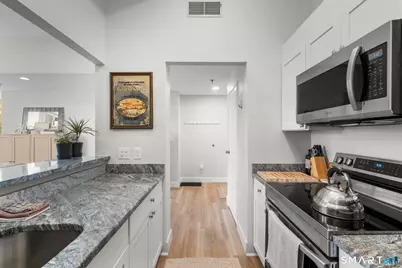 196 Crown Street #307, New Haven, CT 06511 - Photo 8