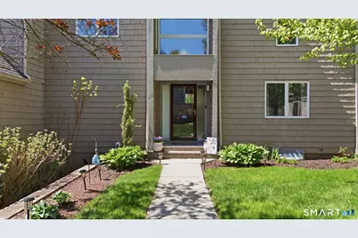 22 Timberwood Road #22, West Hartford, CT 06117 - Photo 2
