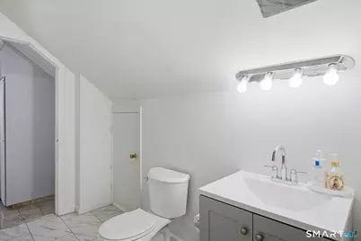 590 North Walnut Street, Waterbury, CT 06704 - Photo 18