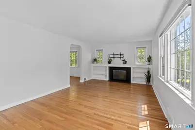 20 Seneca Road, West Hartford, CT 06117 - Photo 2