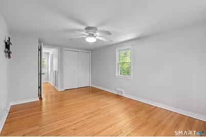 20 Seneca Road, West Hartford, CT 06117 - Photo 18