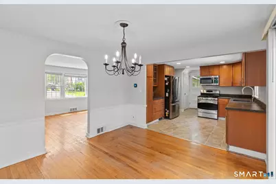 20 Seneca Road, West Hartford, CT 06117 - Photo 6