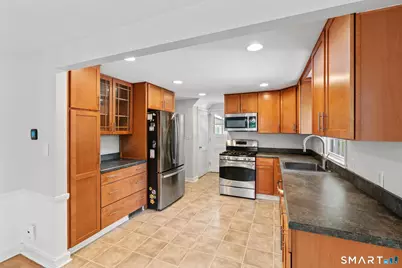 20 Seneca Road, West Hartford, CT 06117 - Photo 10