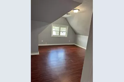 53 Cooke Street #3rd floor, Waterbury, CT 06710 - Photo 10