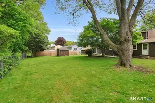 10 Cheryl Dr, Enfield, CT 06082 - Photo 22
