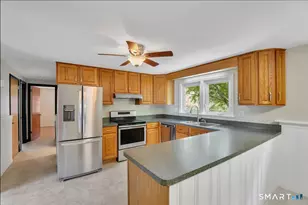 10 Cheryl Dr, Enfield, CT 06082 - Photo 4