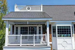 36 Shipyard Ln, Milford, CT 06460 - Photo 2