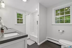 1 Horseshoe Cir, Simsbury, CT 06070 - Photo 18