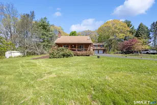 622 Chestnut Ridge Rd, Orange, CT 06477 - Photo 2
