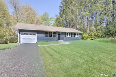 437 Middle Road Turnpike, Woodbury, CT 06798 - Photo 2