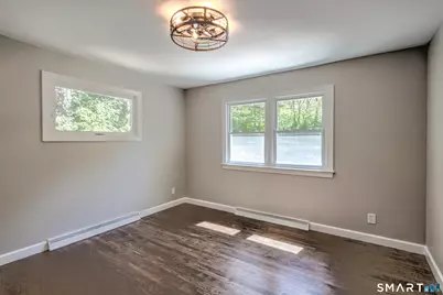 437 Middle Road Turnpike, Woodbury, CT 06798 - Photo 8