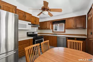 101 Leffingwell Ave, Waterbury, CT 06710 - Photo 8