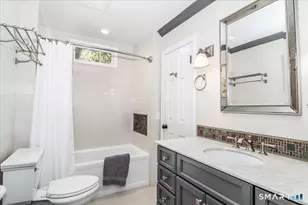 28 Fieldcrest Dr, Ridgefield, CT 06877 - Photo 18