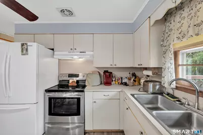 144 New Haven Avenue, Waterbury, CT 06708 - Photo 12