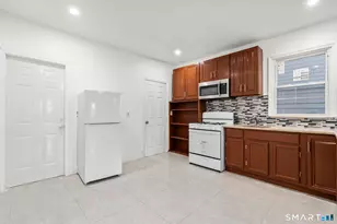 278 Willow St, Waterbury, CT 06710 - Photo 10