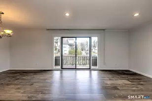 132 Bison Ln, Stratford, CT 06614 - Photo 10