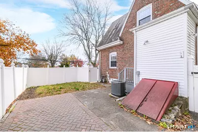 58 Post Road, Fairfield, CT 06824 - Photo 16