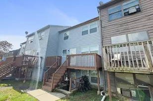 358 Wethersfield Ave, Hartford, CT 06114 - Photo 16