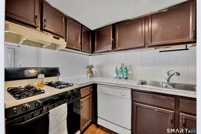 185 Spring Street #185, Wethersfield, CT 06109 - Photo 6
