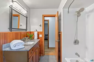 13 Valley Stream Dr, Danbury, CT 06811 - Photo 16