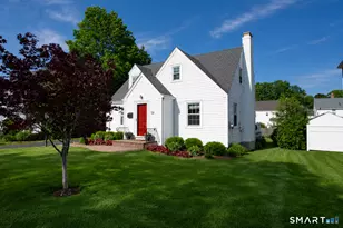 52 Clifton Ave, West Hartford, CT 06107 - Photo 2