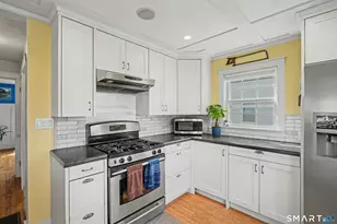 4 Dallas St, Hamden, CT 06514 - Photo 12